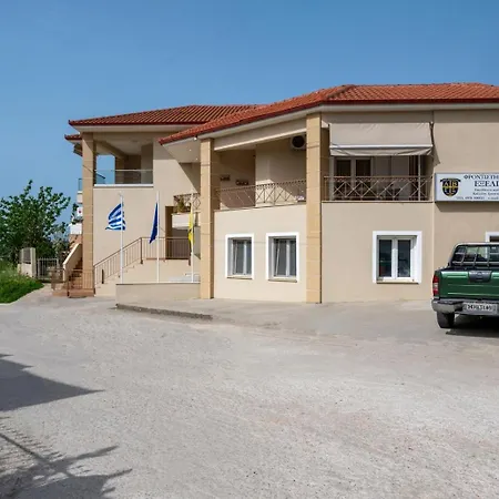 דירה Lakis House