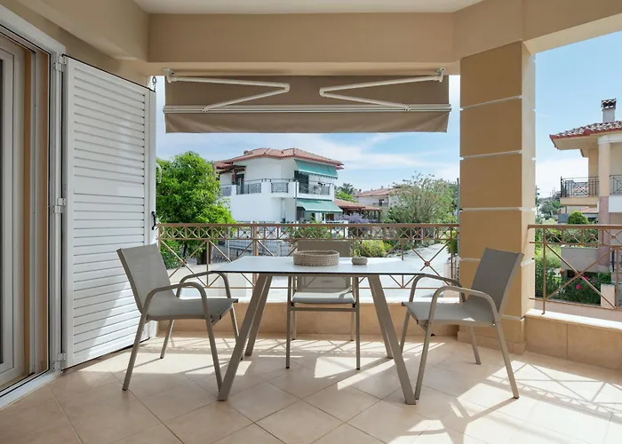 דירה Lakis House