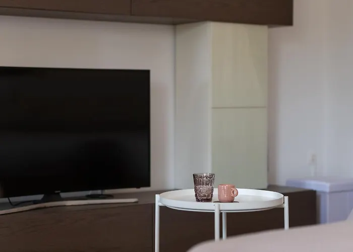 דירה Lakis House