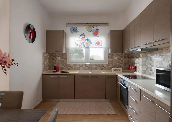 דירה Lakis House
